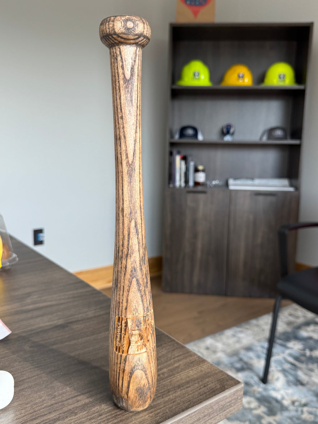 Custom Desk Bat